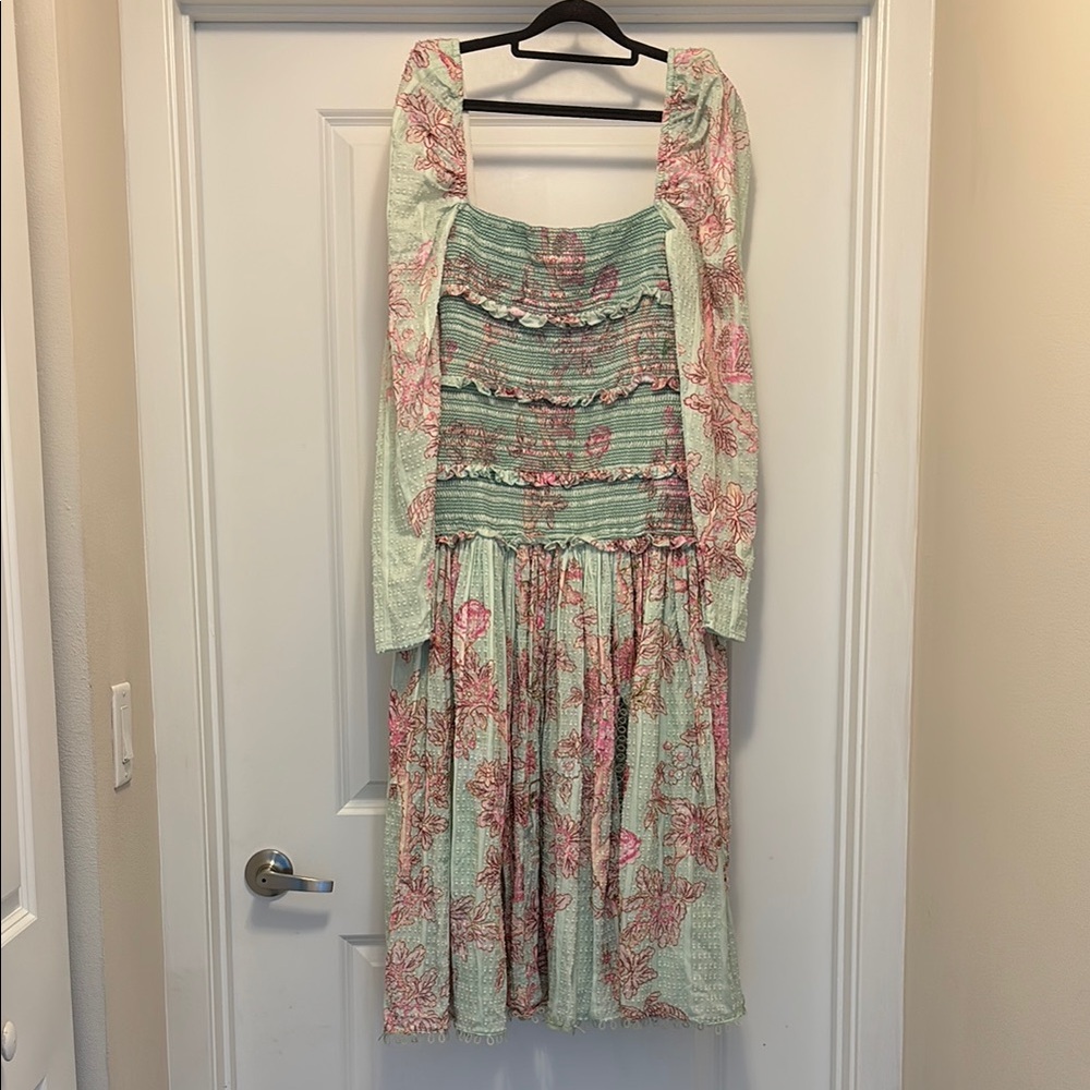 Hemant & Nandita Puff sleeve smock Green and Pink Women's Dress